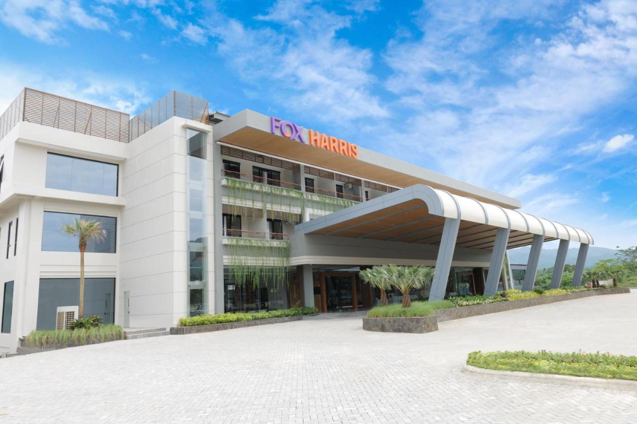 Fox Harris Hotel & Convention Banjarnegara Экстерьер фото